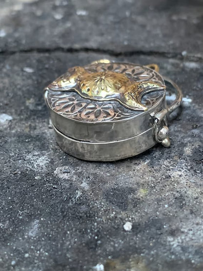 ✨100% Handmade 925 Silver Triple Moon & Tree of Life Locket(𝐄𝐦𝐦𝐚 𝐇𝐨𝐩𝐞 𝐇𝐚𝐧𝐝𝐦𝐚𝐝𝐞®)