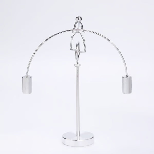 Electroplated Balancing Sculpture – The Art of Perfect Equilibrium